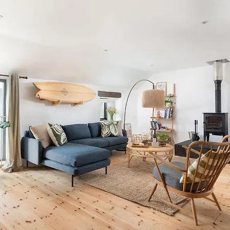 Porthcurno Barns, The Cart Lodge - Cosy Cottage, Walk To Porthcurno Beach, Pedn Vouder & Minack Theatre Penzance Exterior photo