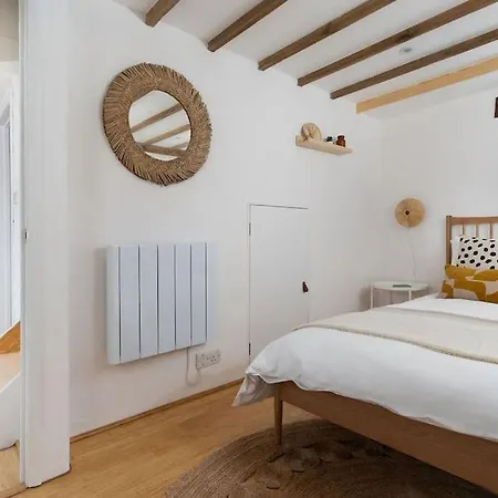 Porthcurno Barns, The Cart Lodge - Cosy Cottage, Walk To Porthcurno Beach, Pedn Vouder & Minack Theatre Penzance Exterior photo