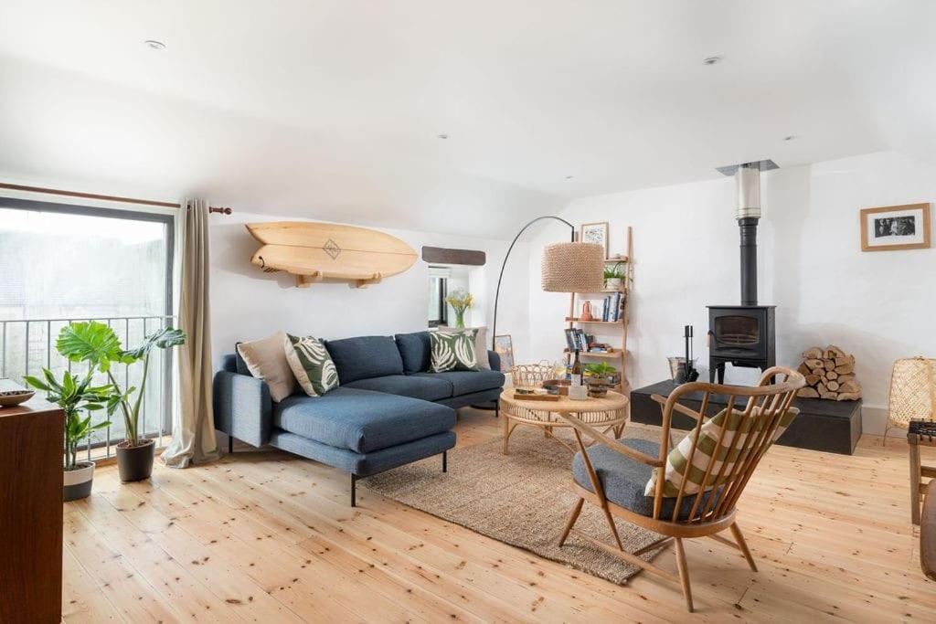 Holiday home Porthcurno Barns, The Cart Lodge - Cosy Cottage, Walk To Porthcurno Beach, Pedn Vouder & Minack Theatre Penzance