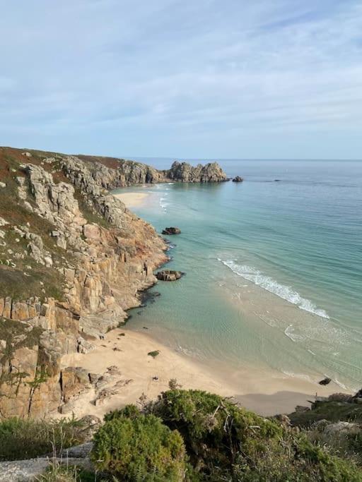 Porthcurno Barns, The Cart Lodge - Cosy Cottage, Walk To Porthcurno Beach, Pedn Vouder & Minack Theatre