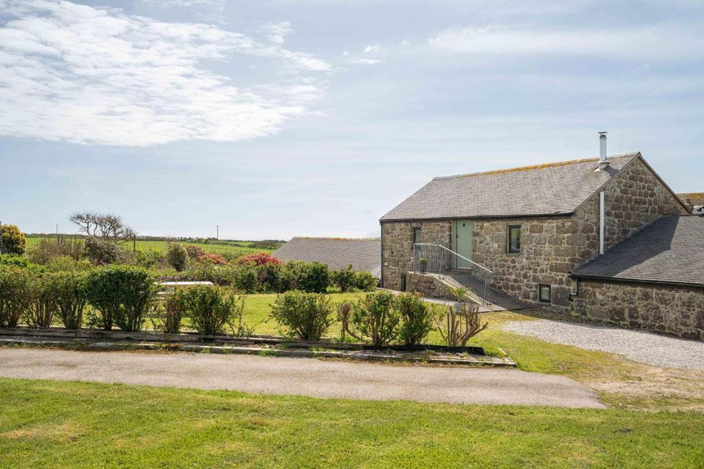 Holiday home Porthcurno Barns, The Cart Lodge - Cosy Cottage, Walk To Porthcurno Beach, Pedn Vouder & Minack Theatre